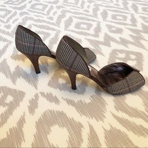 Steve Madden lejune peep toe heels